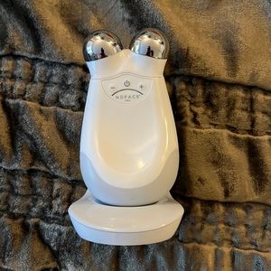 NuFace Trinity Pro micro current device